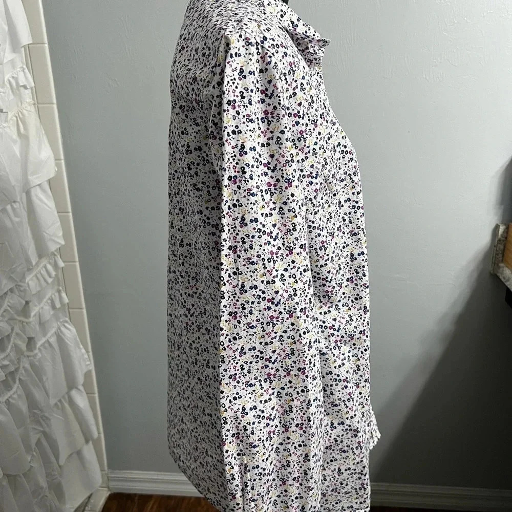 Banana Republic Classic fit top - Picture 3 of 7